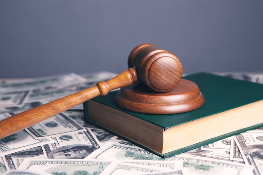 US Judge Blocks Forced Extradition of Jailed ICE Agent to Minnesota