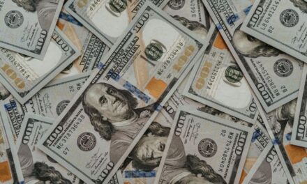 Wall Street Just Slashed Fed Hike Odds From 50% to 30%, and the Dollar Is Paying the Price 