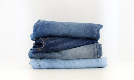 Experts Challenge Common Myths About the Right Way to Wash Jeans