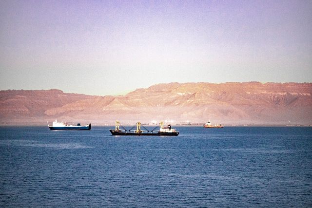 Trump Rejects Iran’s Seven-Day Ceasefire Proposal, Raising Fears of Renewed Strikes
