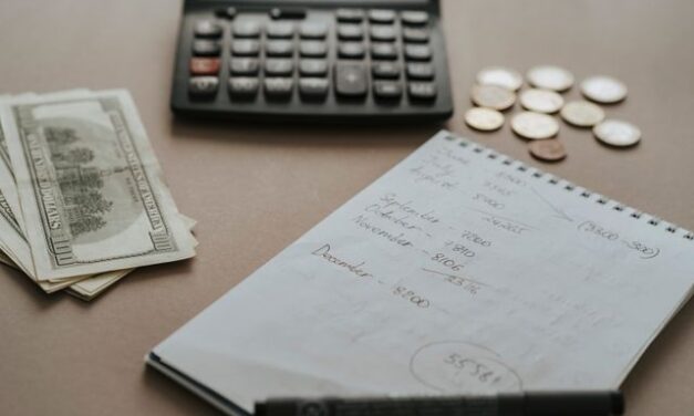 Silent Budget Killers: How Tiny Digital Subscriptions Are Draining Single-Income Families Dry