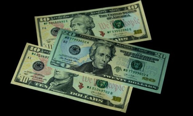 Is the Dollar Really Dying? Why Global Local-Currency Deals Still Can’t Dethrone King Greenback