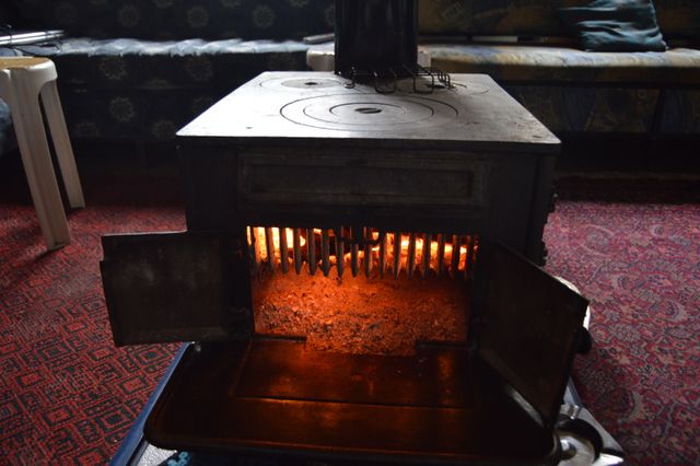 Winter Heating Shock: Energy Reports Forecast Steep Bills as Global Crunches Hit Heartland Homes